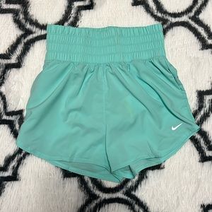 Nike One Women's Dri-FIT Ultra High-Waisted 3" Brief-Lined Shorts